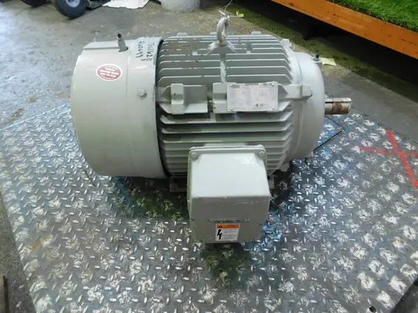 20 HP 1180 RPM Siemens, Frame 286T, TEFC, 1.15 service factor, 460 Volts - Image 1