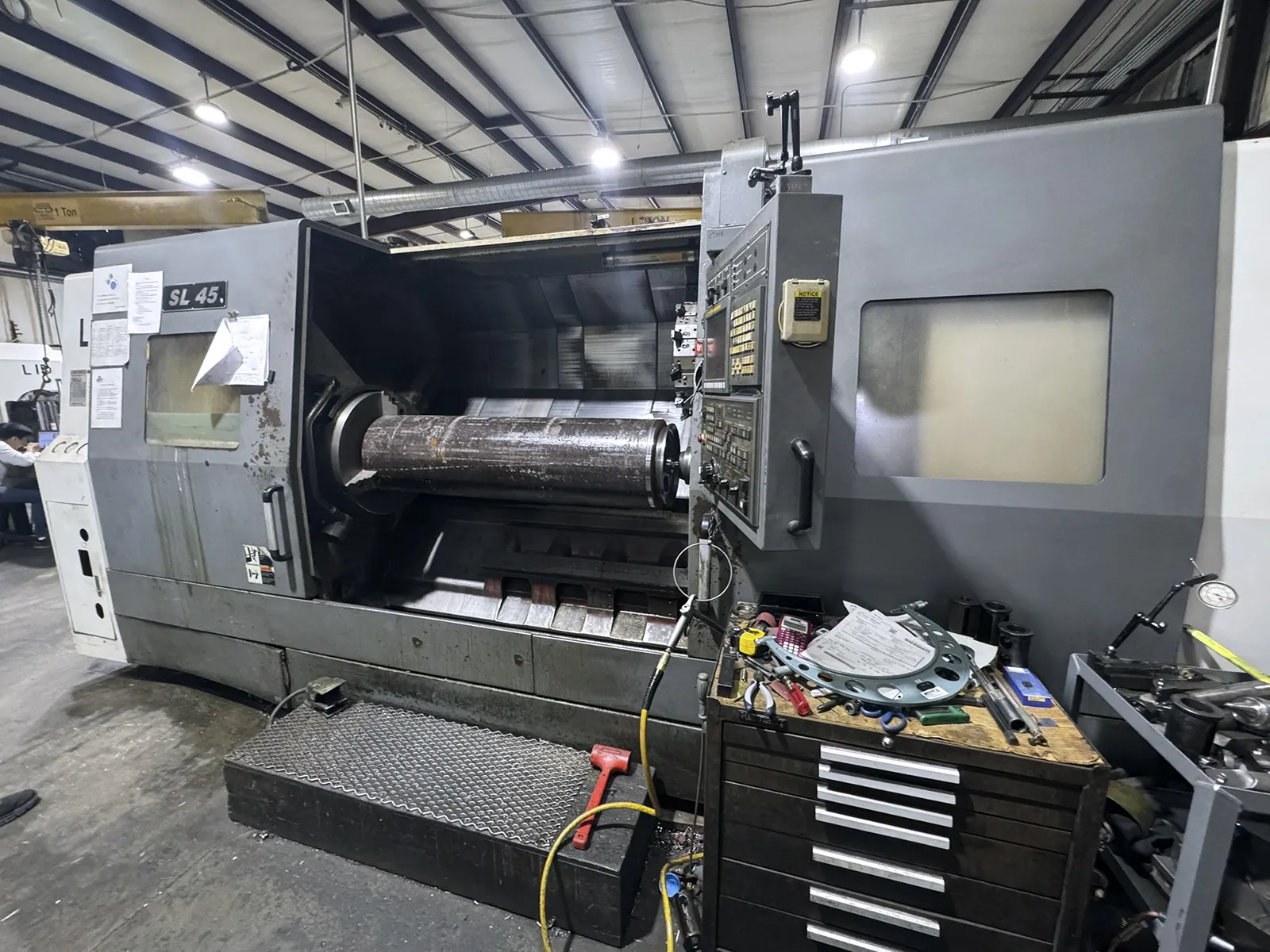 Samsung #SL45/2200BB, CNC lathe, 30.5" swing, 86" centers, 24" chuck, 7.125" bore, 50 HP, 1200 RPM, 2013 - Image 2