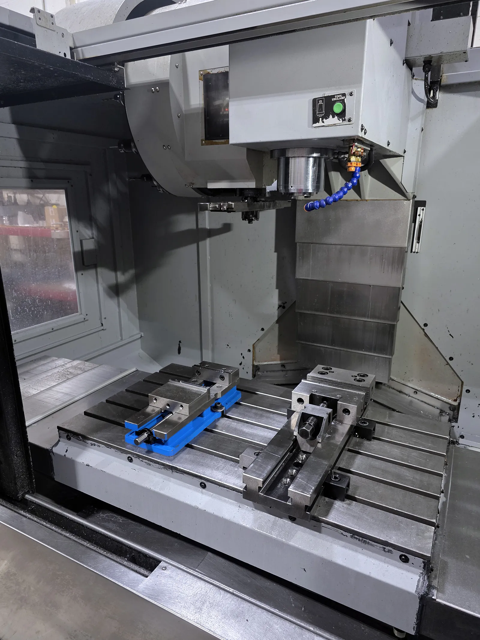 Baron-Max #VB-1066B, CNC vertical machining center, 41.3" X, 23.6" Y, 23.6" Z, 12000 RPM, 15 HP, BT40, 24 - Image 6