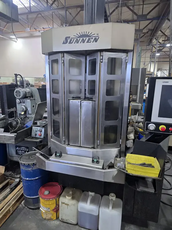 Sunnen #SV-1005, vertical hone, 0.12"-2.56" bore capacity, 9.8" max length, 7.5 HP, 400/460V 3-Ph, 2019 - Image 1
