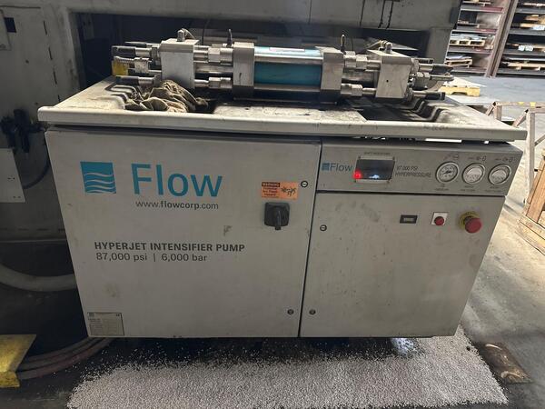 Flow #Mach-3-4020B, Waterjet Cutting System, 87,000 PSI, 6.5' x 13' table, 5-Axis, 2012 - Image 9