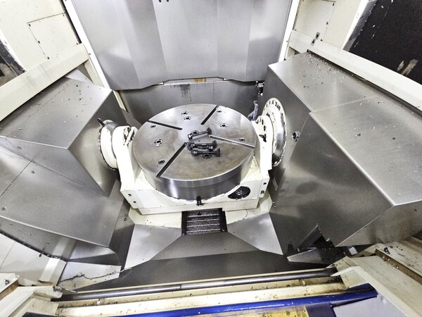 Kitamura #My-Trunnion-5, Vertical Machining Center, 32" X, 29.3" Y, 19.7" Z, 5-Axis, 20000 RPM, CAT 40, 50 - Image 4