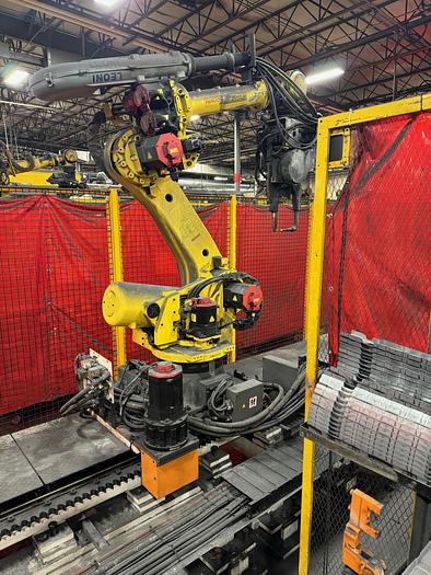 Fanuc, R-2000iC/165F, 6-Axis robot, R-30iB control, 165 Kg, 2655mm reach, 2016, 2016 - Image 3