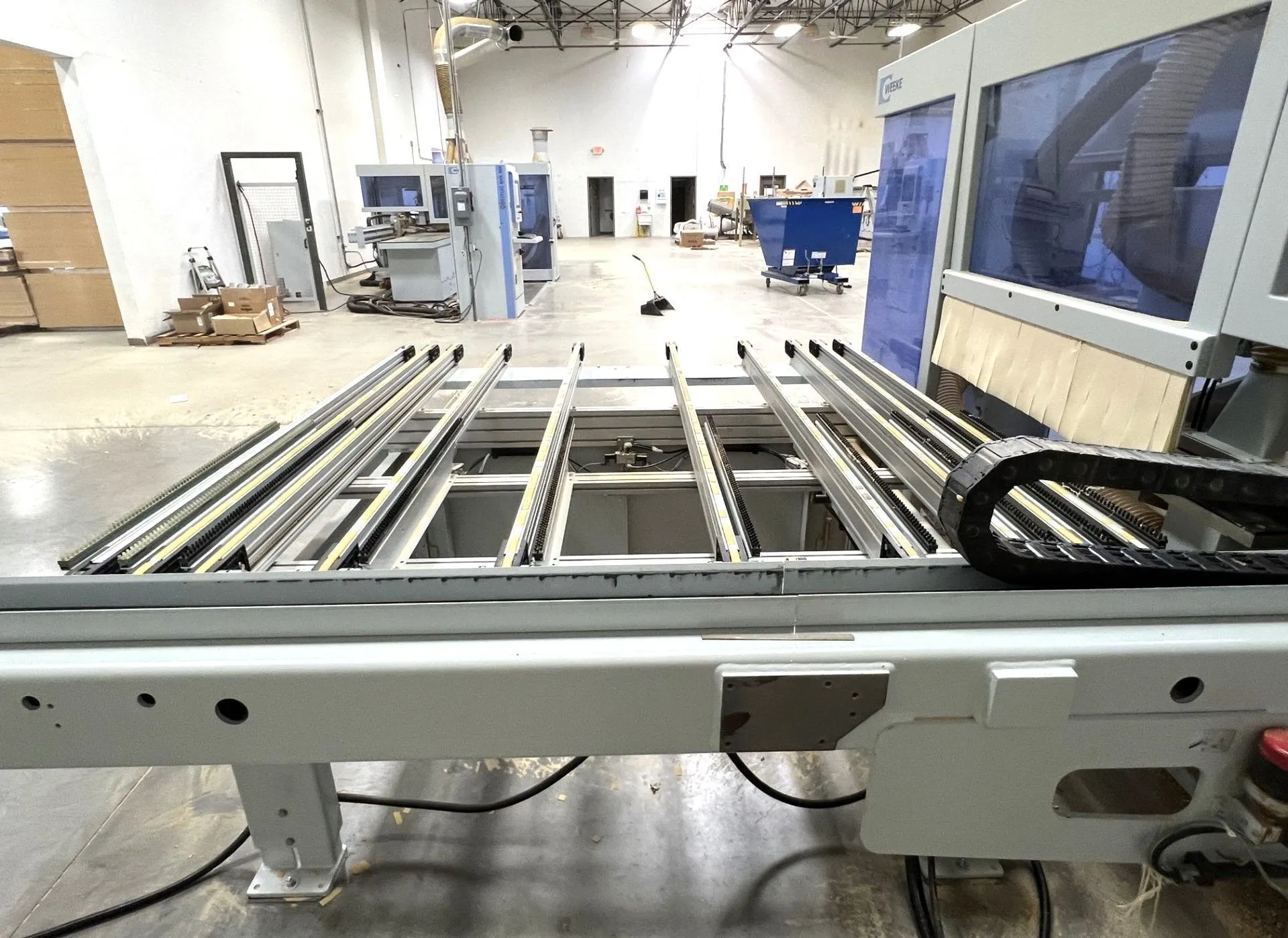 Weeke #BHX-500, CNC Machining Center, 98" X, 39" Y, 7500 RPM, Dual 36-Spindle Boring Blocks, 453 FPM X, 262 - Image 10