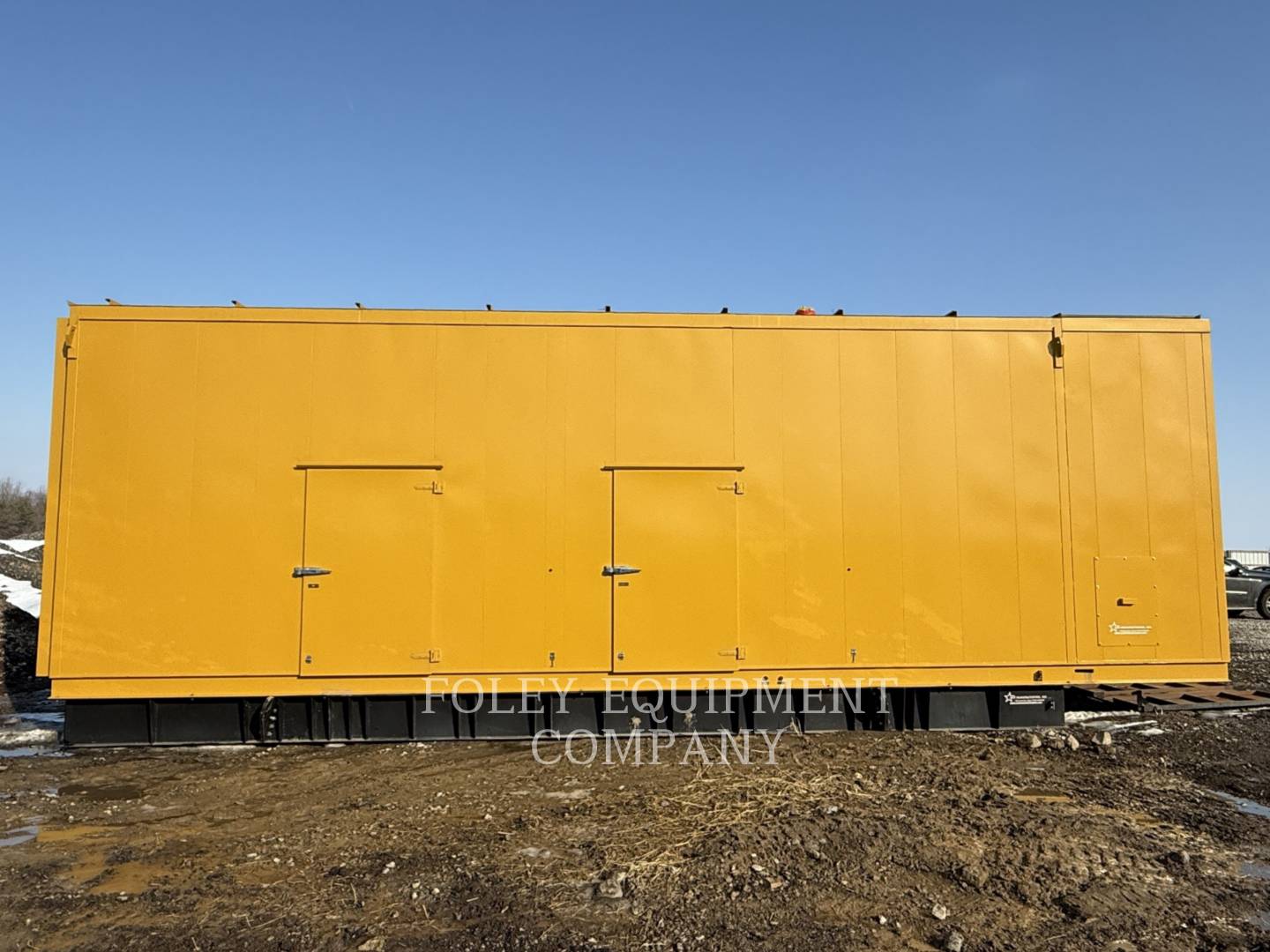 2000 KW Caterpillar #3516C, diesel generator set, sound enclosure w/ fuel base tank, 480 Volts, EMCP4.2 - Image 1