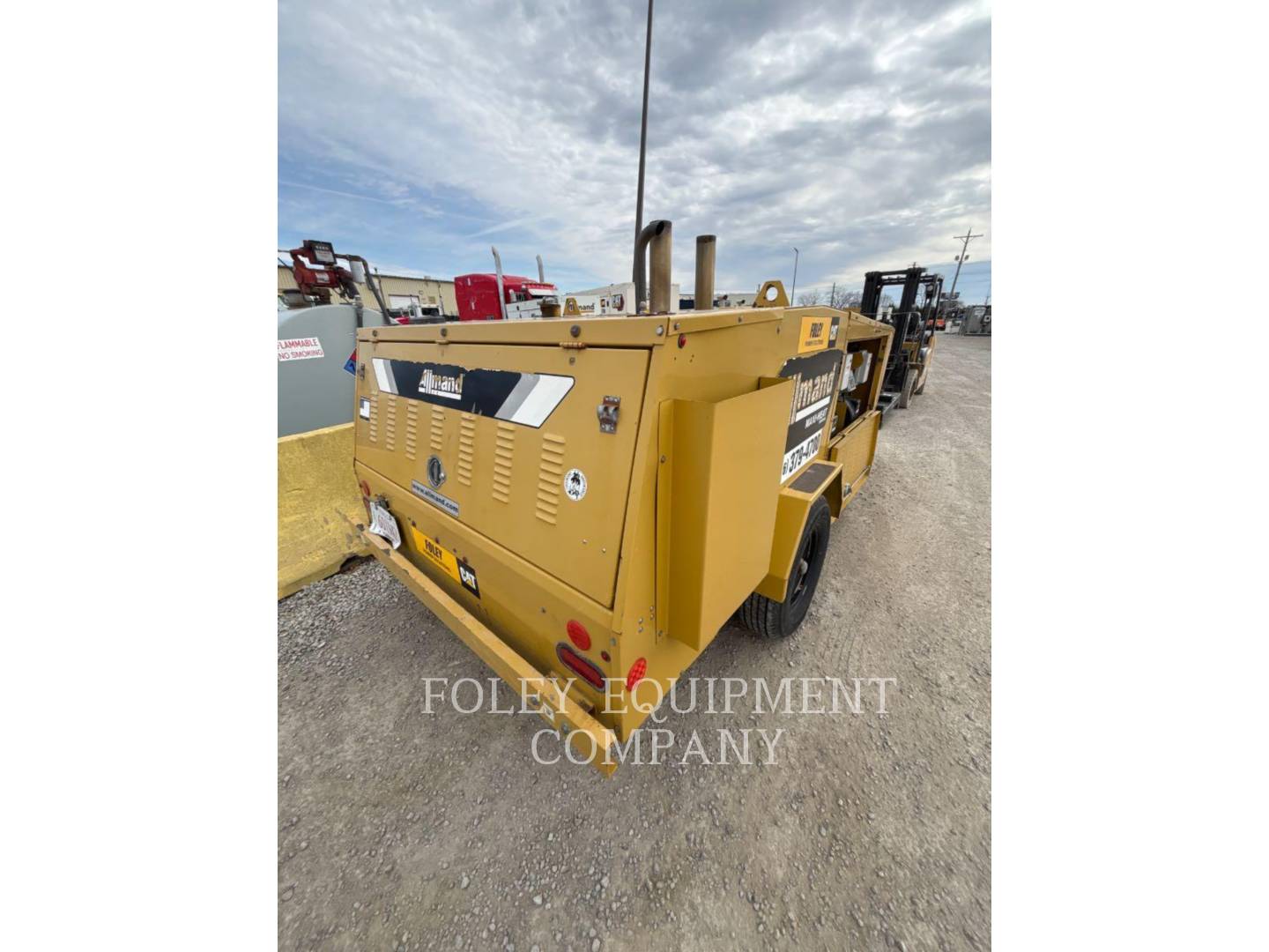 Allmand #HEATD1MIQ, portable diesel heater, CAT C1.5 engine, trailer mounted, 2016 - Image 2
