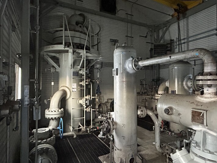 1,445 HP Enerflex / Ariel #JGT/4, Reciprocating Compressor Package, Waukesha L5794LT Driver, 3-Stage, Sweet - Image 6