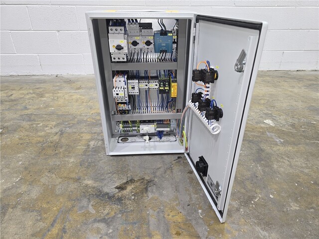 30 HP Granulator/Blower Starter Control Panel, 5 HP Blower, 460/3/60, Nema 4, New In 2020 - Image 6