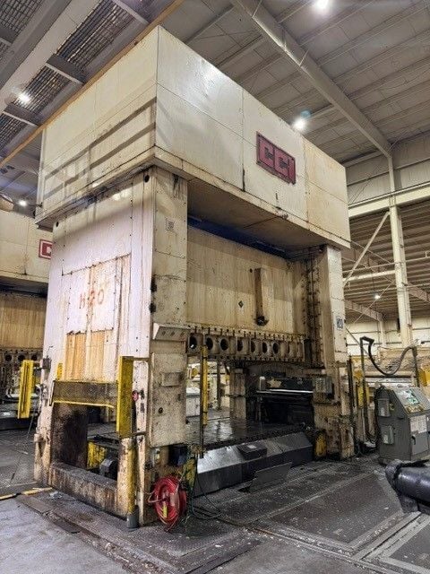 600 Ton, CCI #SE4-600-144-72, Straight Side Press, 144" x 72" bed, 14" stroke, 20-40 SPM, 1989 - Image 3
