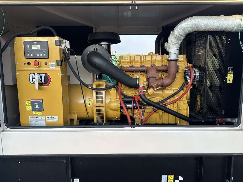 200 KW Caterpillar #C7.1, diesel generator set, 277/480V., 3-phase, 272 HP @ 1800 RPM, CAT C7.1 engine, EPA - Image 4