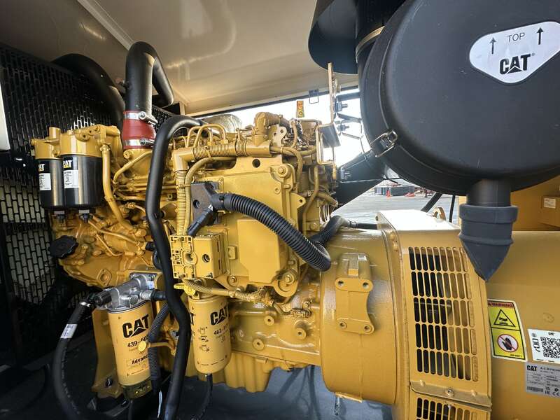 200 KW Caterpillar #C7.1, diesel generator set, 277/480V., 3-phase, 272 HP @ 1800 RPM, CAT C7.1 engine, EPA - Image 7