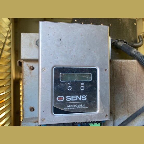 450 KW Detroit Diesel #12V71T, diesel generator set, 277/480 Volts, auto start panel, safety shutdowns - Image 5