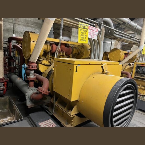 750 KW Caterpillar #3508, diesel generator set, stationary, 111-411 hours, 1984 (3 available) - Image 3
