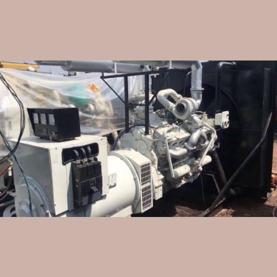 600 KW IGSA, diesel generator set, 750 kVA, 440 Volts, 3 phase, GM motor, Stamford generator end, 2002 - Image 1