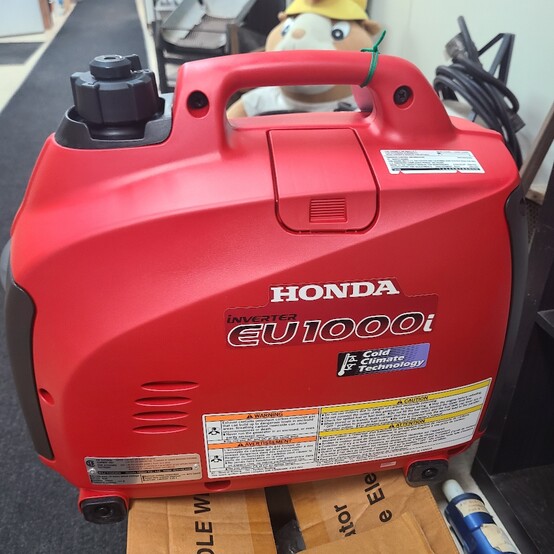 Honda #EU1000i, gas inverter generator, 1000W max / 900W cont, 120 Volts, 60 Hz, 12V DC, NEW surplus in box - Image 3
