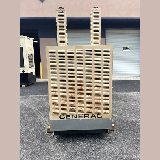 130 KW Generac #QT13068GNSN, natural gas/LP generator set, sound attenuated, auto start, 150A breaker, 330 - Image 2