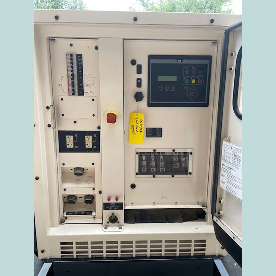 27 KW Caterpillar #XQ35, portable diesel generator, prime, trailer mtd, 100 gal tank, 5,146.6 hours, 2019 - Image 10