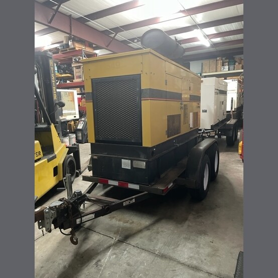 80 KW Caterpillar #95A04991-S, portable diesel generator, trailer mtd, 125 gal base tank, 316.5 hours - Image 2