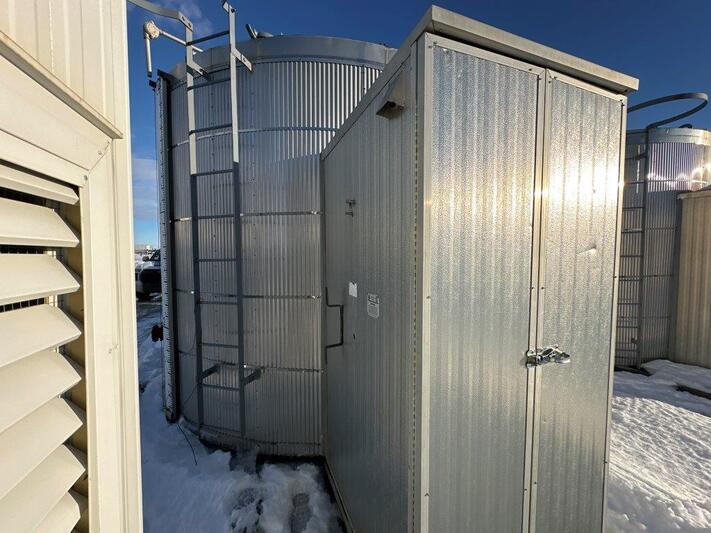 200 bbl Double Wall Storage Tank (2 available) - Image 4