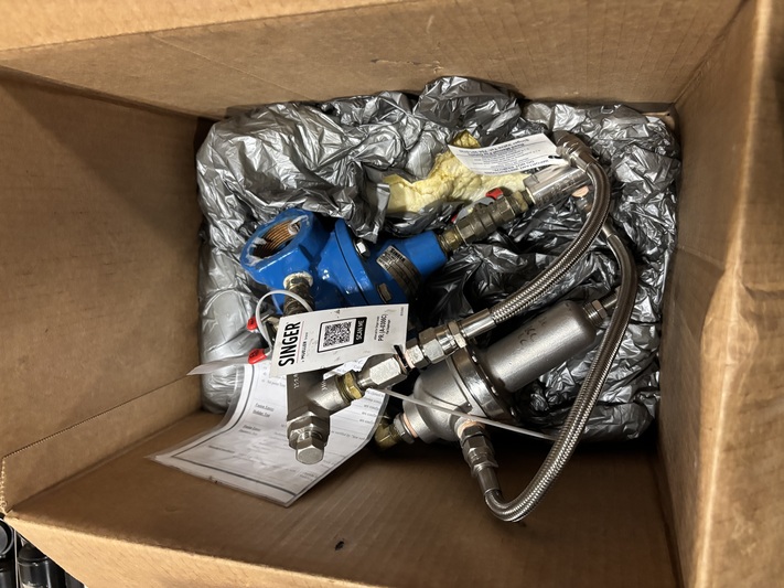 1 -1/2" Singer Valve #106-PR-NPT, pressure relief valve, 150# class - Image 1