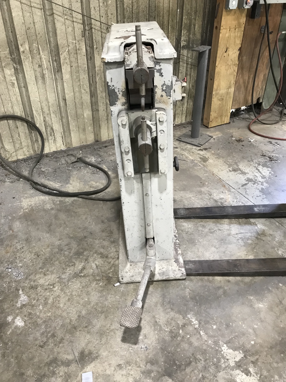 20 KVA Rex Welder & Engineering Type #FRU-20, Floor Standing Spot Welder - Image 2