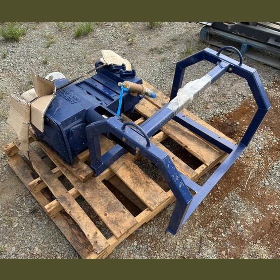 37 GPM, 1000 PSI, 25 HP American #AW1122BCD, Horizontal Triplex Piston Pump with Hydraulic Motor - Image 1