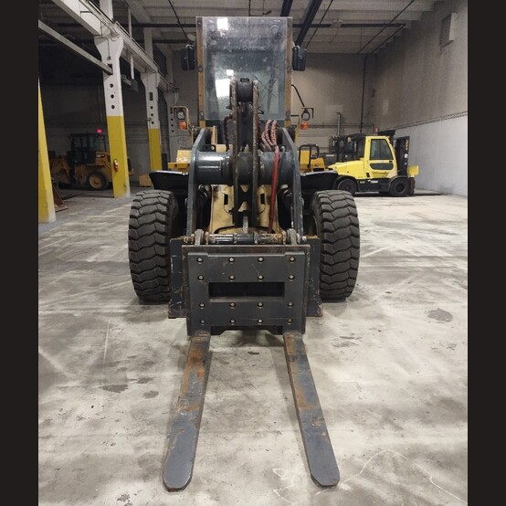 John Deere 624K, Wheel Loader, 186 HP, 60" forks, ROPS, 2016, (3 available) - Image 2
