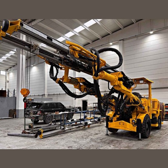 Epiroc #Rocket-Boomer-282, 2-Boom Jumbo Drill, 605 Engine hours, 2014 - Image 5