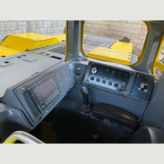 Epiroc #ST7, Scooptram, 6,800 kg Tramming Capacity, Rebuilt - Image 4
