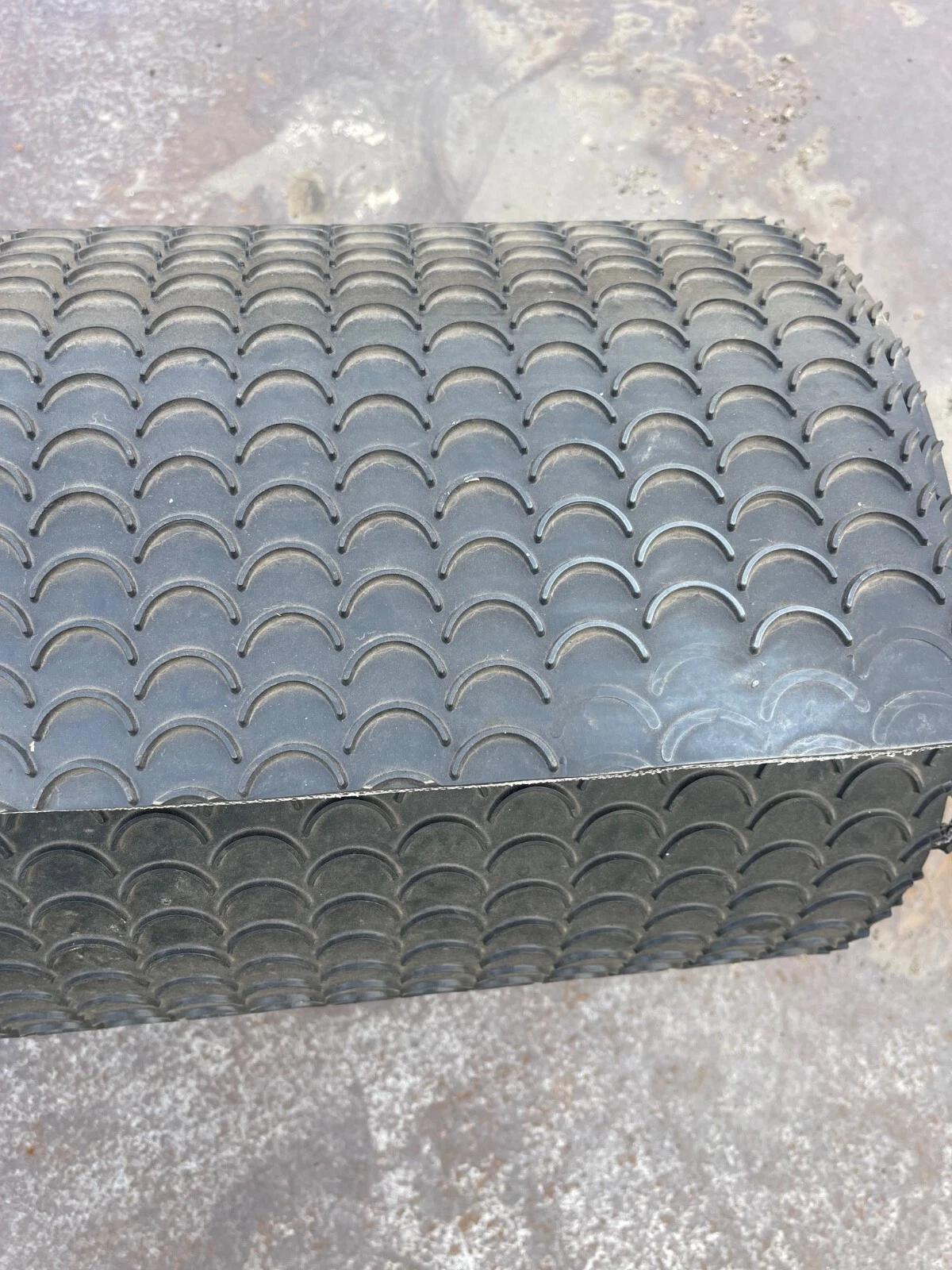 24" wide x 34' long, Crescent Top Conveyor Belt, 2-ply - Image 4