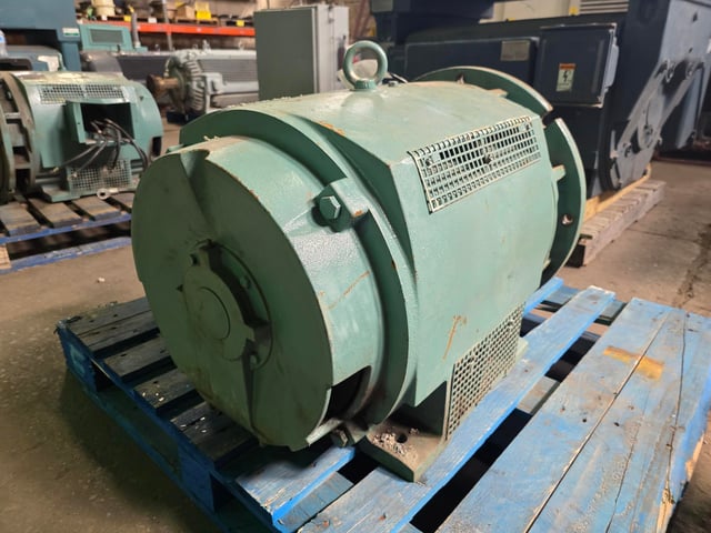 125 HP 3600 RPM Toshiba, Frame 405TDZ, Drip-Proof Ball Bearing, 460 Volts - Image 2