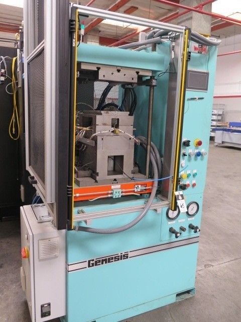 30 Ton, Wabash #G30-18-BLPX, compression molding press, 8 stroke, 8"-28" DL, 2 HP, 2019 - Image 3