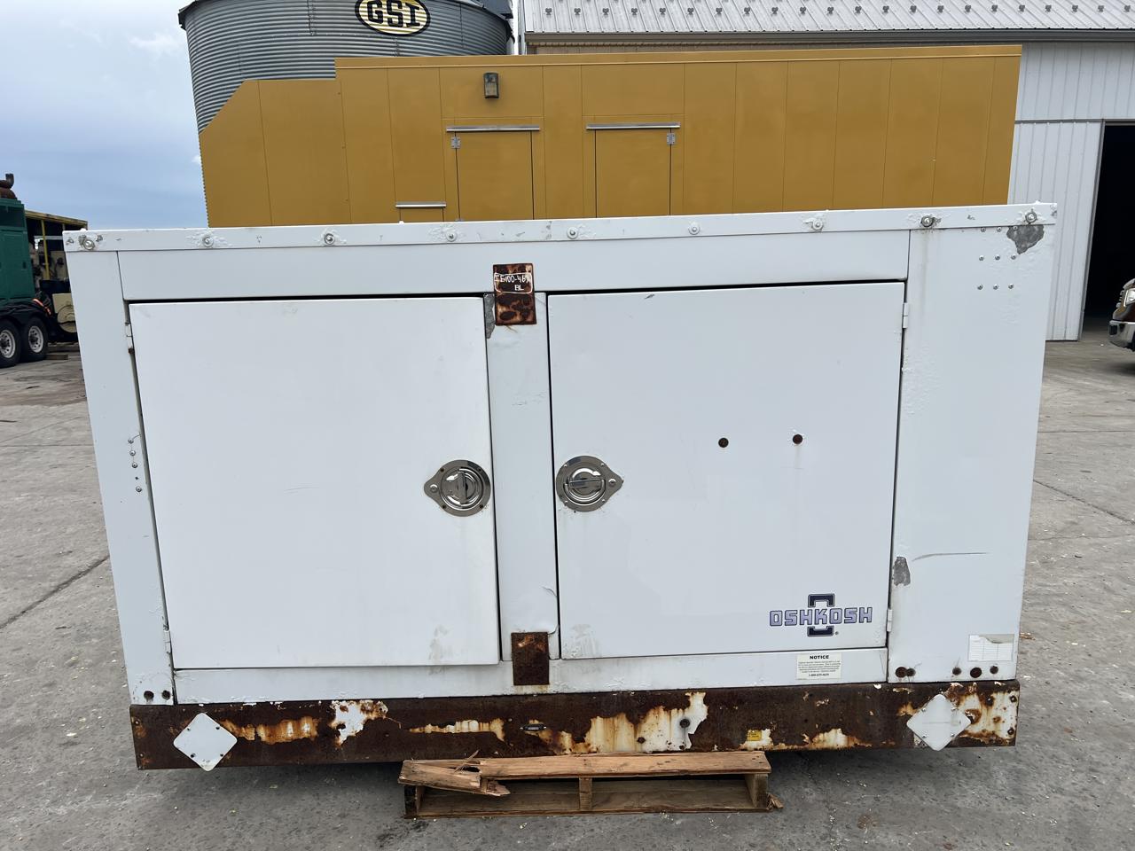 100 KW Blue Star Power #363PS, Diesel Generator Set, 277/480 Volts, 1800 RPM, circuit breaker, 1PH/3PH, 3335 - Image 1