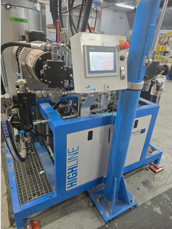 Hennecke #HIGHLINE-650, Polyurethane Metering Machine, 2-Component, MT 18-2 Mixhead, 250L Tanks, 2016 - Image 3