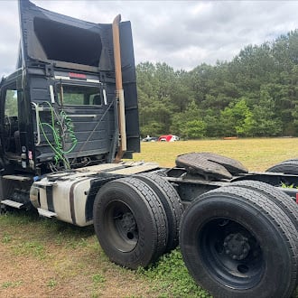 Volvo #D13, Day Cab Truck, 455 HP, 12-Spd Automatic, 12.8L Diesel, 4x2, 52,000 lb. GVWR, 2020 - Image 6