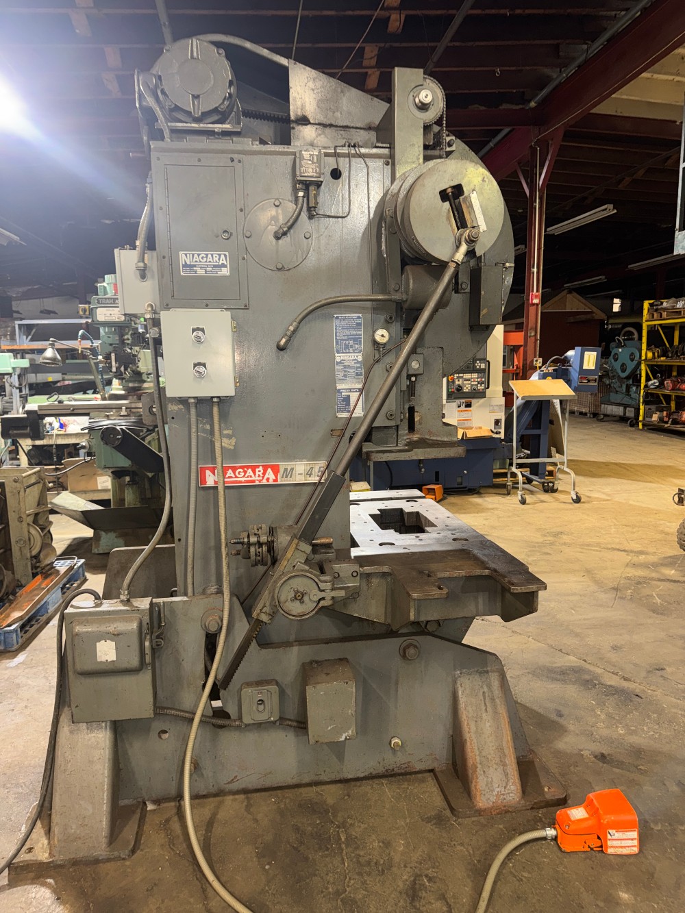 45 Ton, Niagara #M45, OBI, 2-1/2" stroke, 11-3/4" Shut Height, 2-5/8" Adj., 120-240 SPM - Image 1