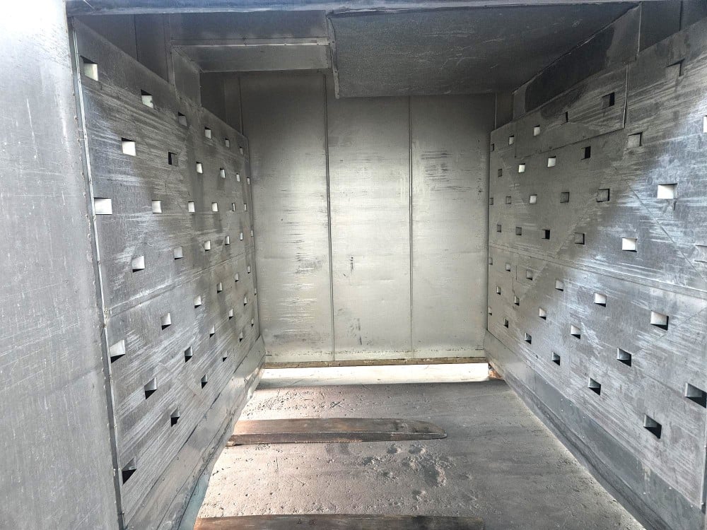 72" width x 72" H x 96" L Binks #BWN-68-6E, walk in oven, 500&deg;F, 48 KW, side mount Control, double doors - Image 2