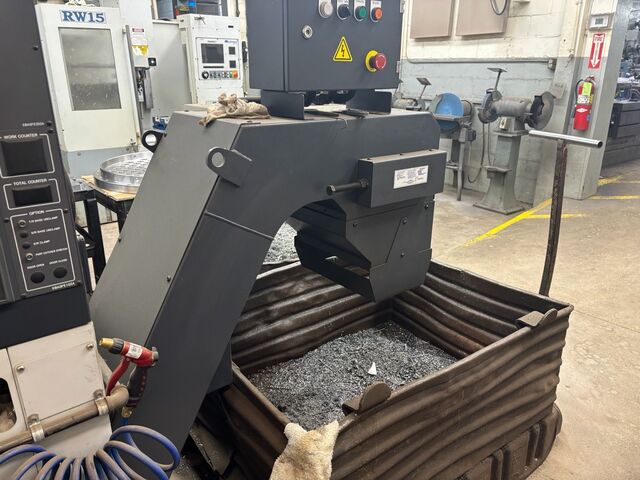 Smec #SL-2000M, CNC Lathe, 22.4" swing, 20.47" machining length, 14.17" turning diameter, 8" chuck, 3" bar - Image 4