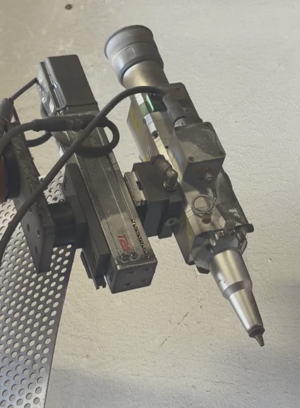 Kuka, 6-Axis Robotic Fiber Laser Cutting System, 1500 watt, 7-Axis positioner, 220 V., 2021 - Image 2