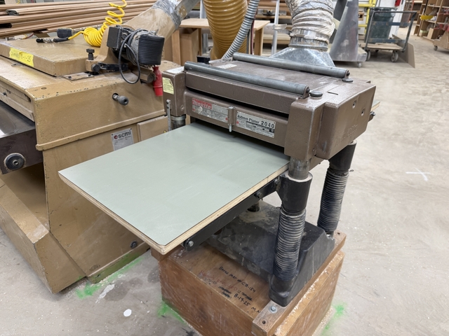 Makita #2040, 400mm planer - Image 2