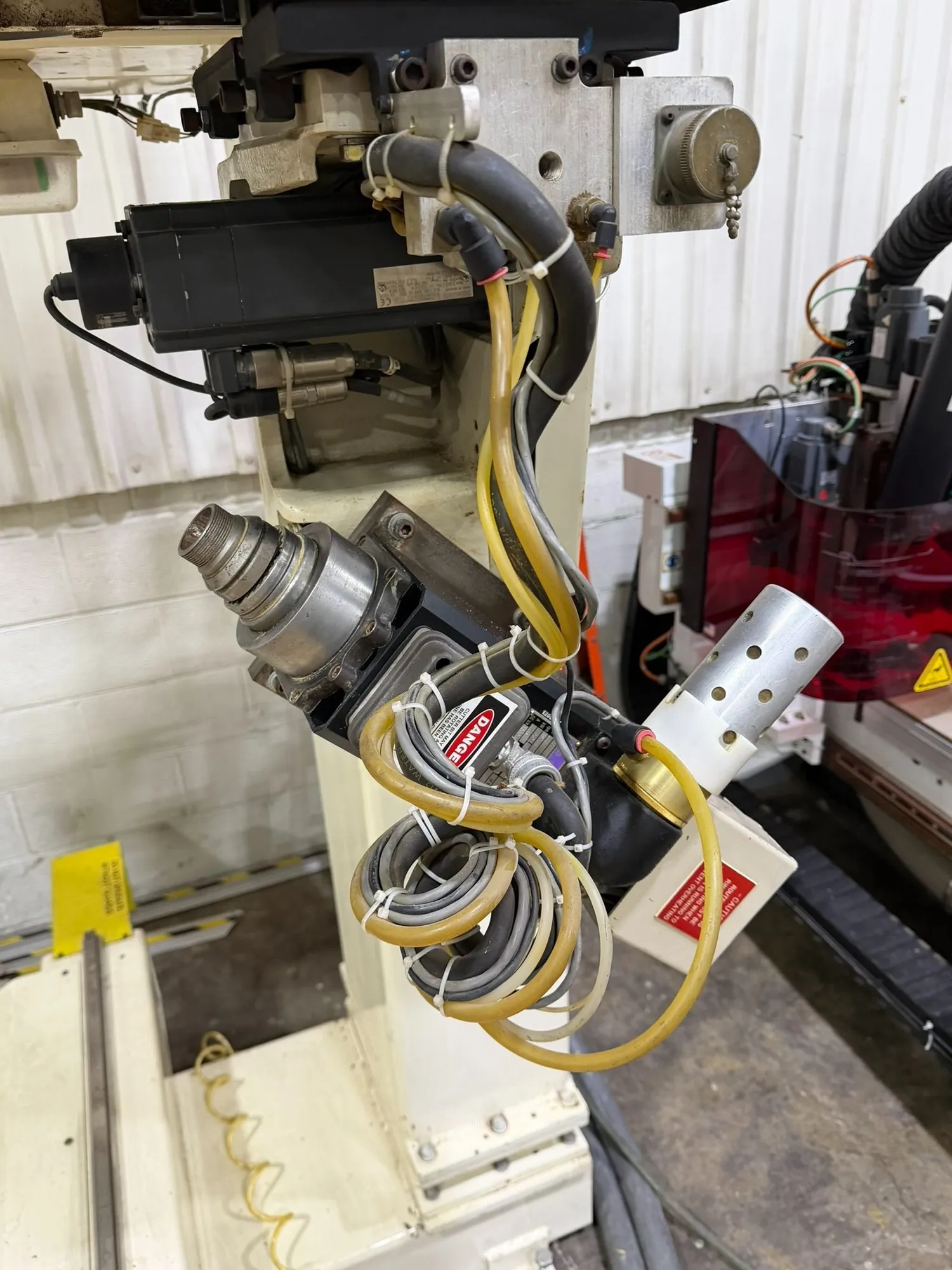 Thermwood #C67, 5-Axis CNC Router, 5' x5' Table, 8 HP Spindle, 60" X/Y, 24" Z, 6-ATC, 1999 - Image 4