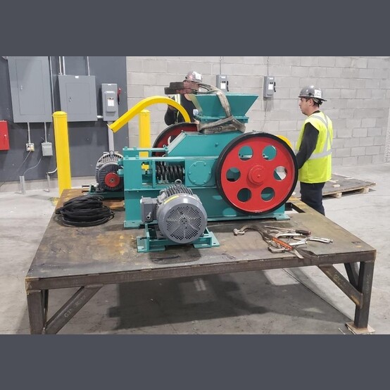 Henan Shibo #2PG400X250, double roll crusher, 400mm x 250mm rolls, 5-15 TPH, 25mm max feed - Image 1