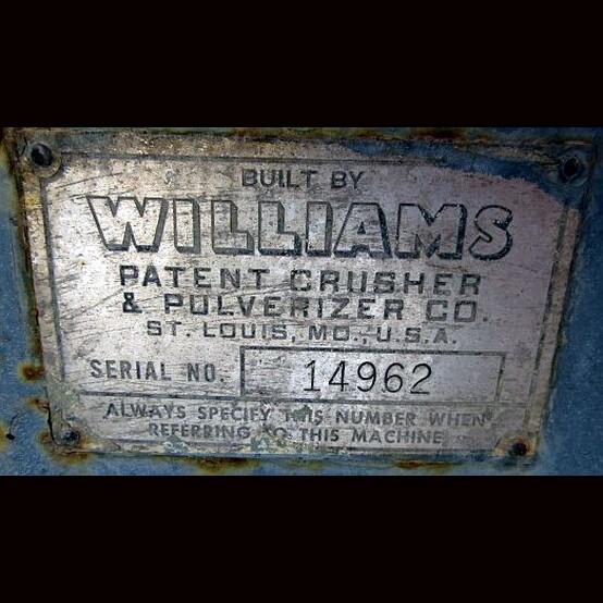 24" x 33" Williams, single roll crusher, spare roller liners - Image 3