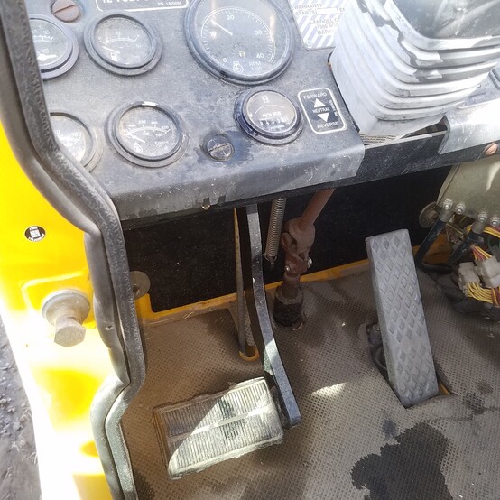 Drexel #R 60 SL-DC, swing boom forklift, 15 ft. lift, power shift, enclosed cab (2 available) - Image 6
