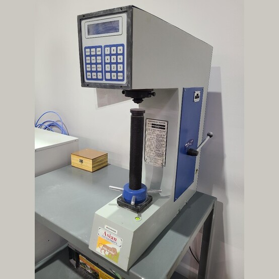 Asian Test Equipment #TRS-DN, Rockwell hardness tester, 60/100/150 kgf loads, automatic load control, 2021 - Image 1