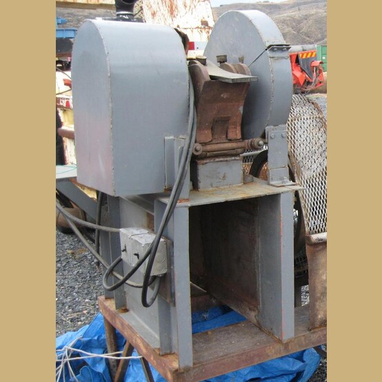 1.5" x 4" Samson #No. 00, lab jaw crusher, 300 lb/h, 1/8" discharge, 0.5 HP, 115 V. - Image 2