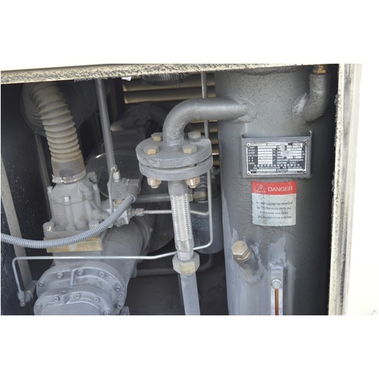 145 PSI, #YD-30SA, rotary screw air compressor, 22 kW, 220 V., 3 Ph., digital control panel - Image 2