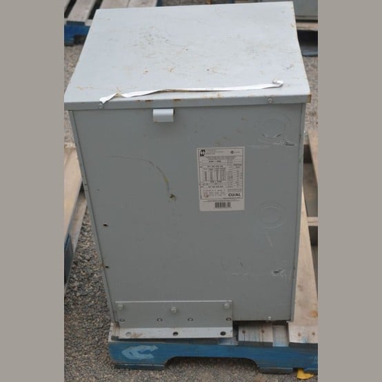 37.5 KVA 240/480 Primary, 120/240 Secondary, Hammond #F037LE, Dry Type Transformer 3 Phase - Image 1