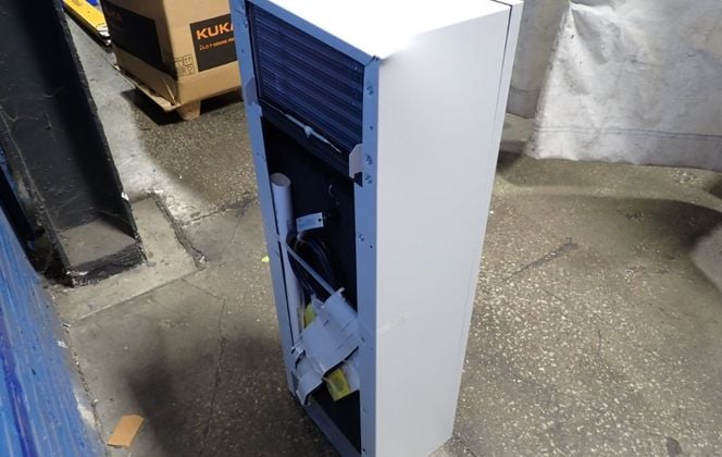 Pentair #CR430816G002, Electronic Enclosure Air Conditioner, 115 V. - Image 2