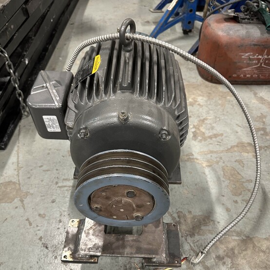15 HP 1760 RPM Baldor - Caterpillar #: M2333T-5, Frame 254T, 575 Volts, Electric Motor - Image 3